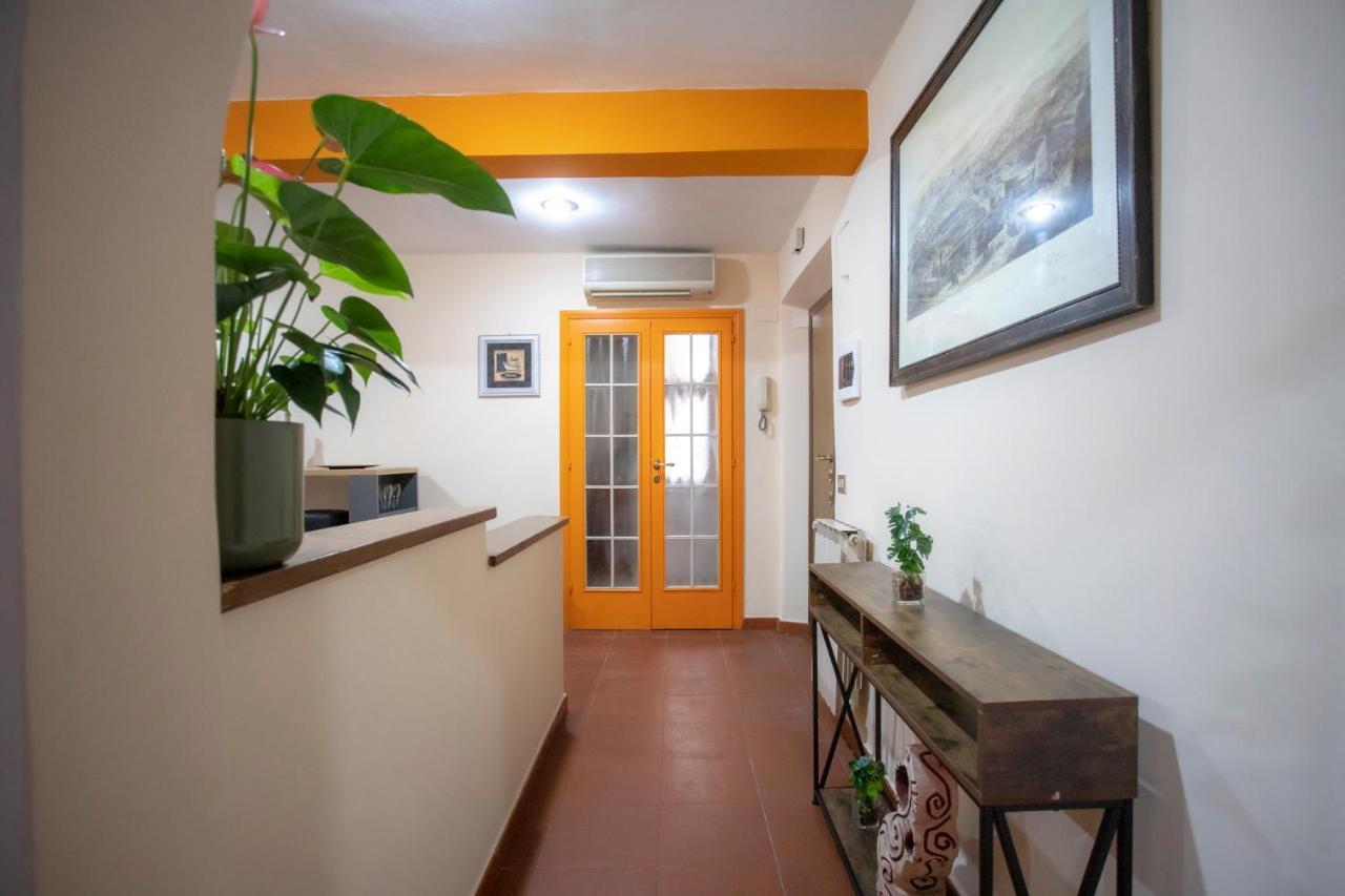 Homehouse Serpenti - Colosseum - Rione Monti Rome Extérieur photo