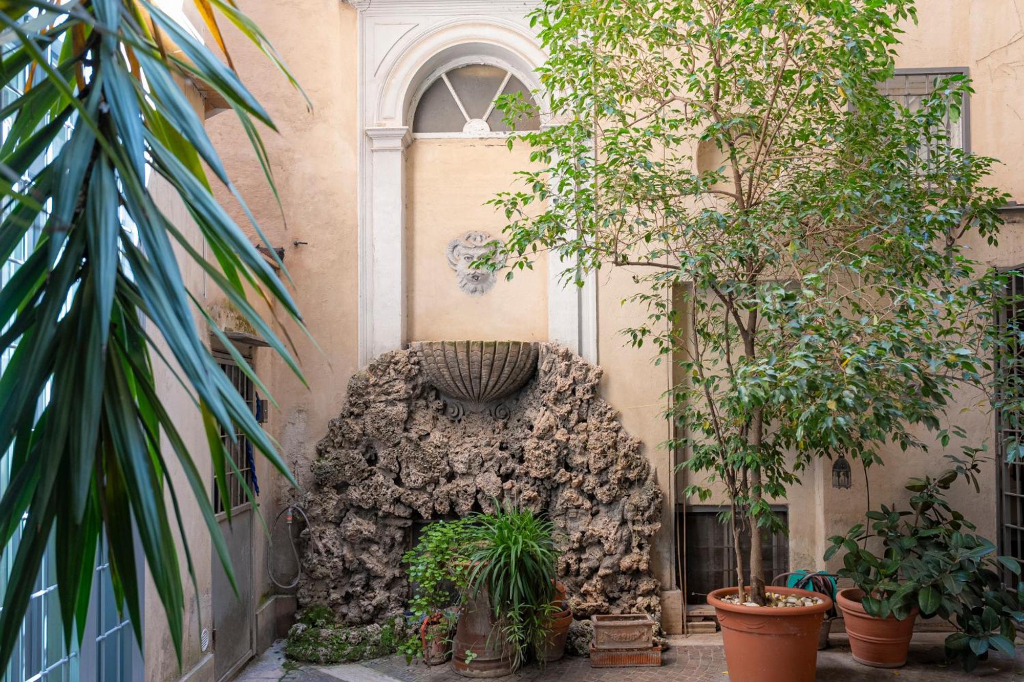 Homehouse Serpenti - Colosseum - Rione Monti Rome Extérieur photo